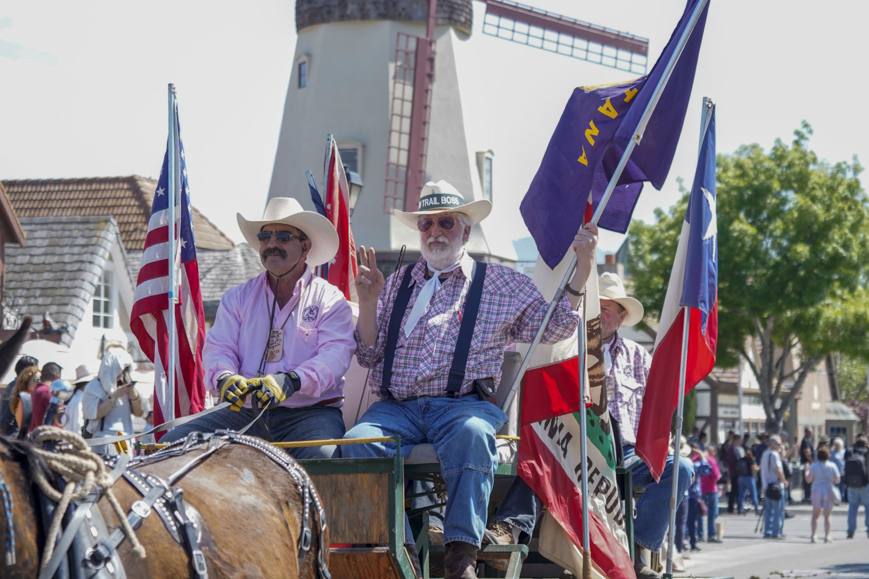 050419 Rancheros Vistidores 06.jpg